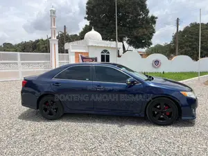 Toyota Camry 2014 Blue