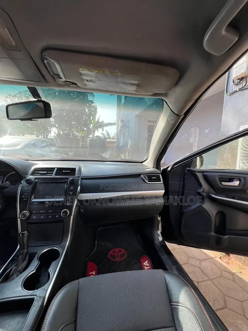 Toyota Camry 2017 Black