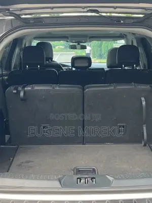 Ford Explorer 2021 Silver