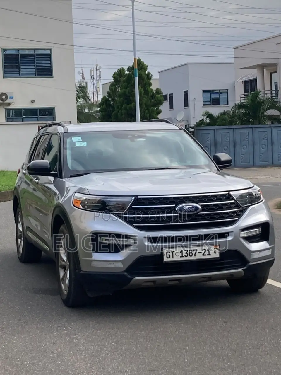 Ford Explorer 2021 Silver