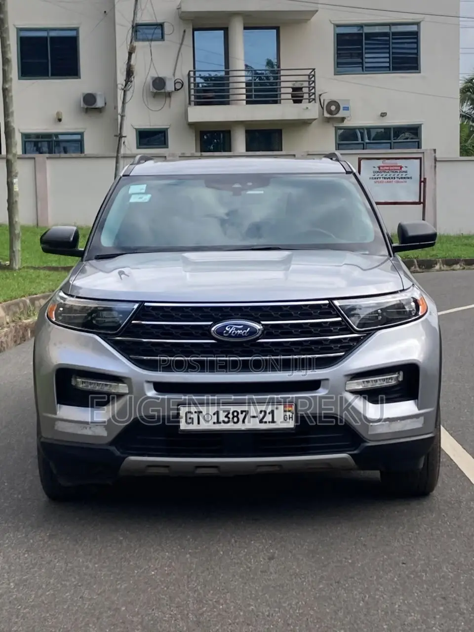 Ford Explorer 2021 Silver