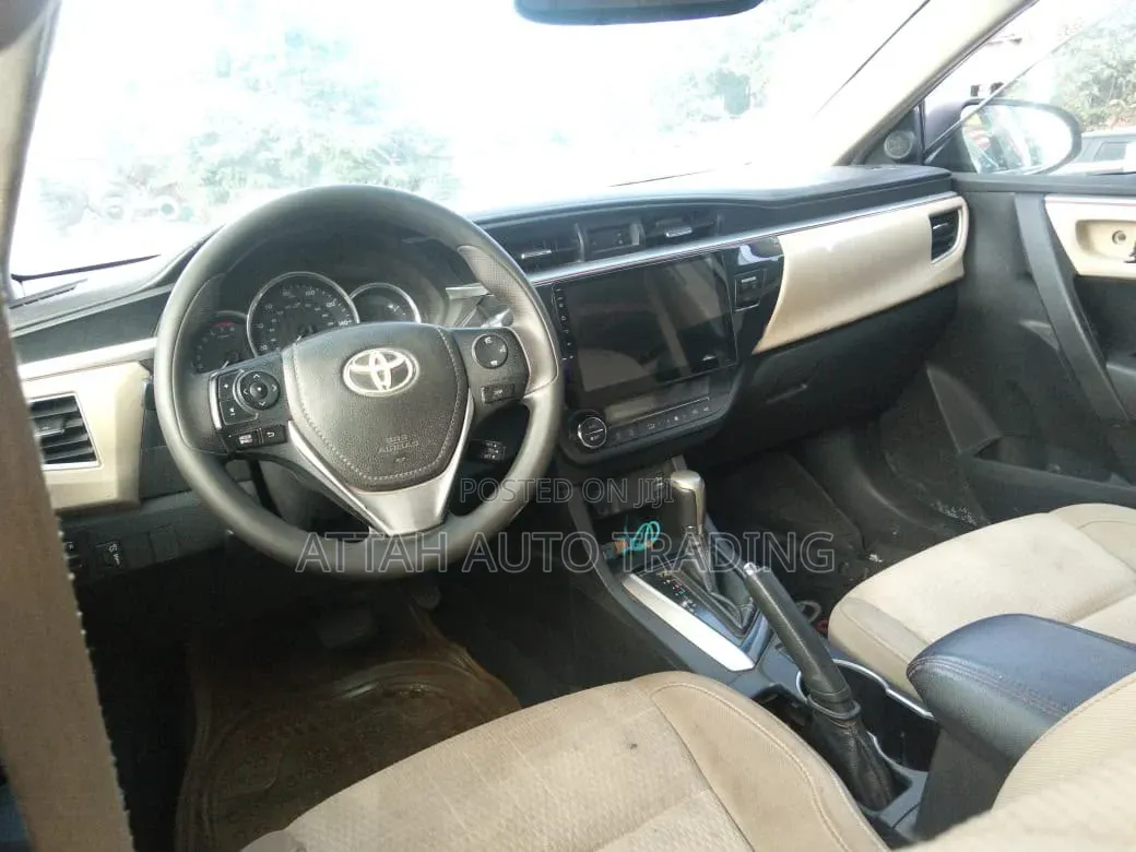 Toyota Corolla 2015 White