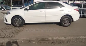 Toyota Corolla 2015 White