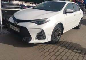 Toyota Corolla 2015 White