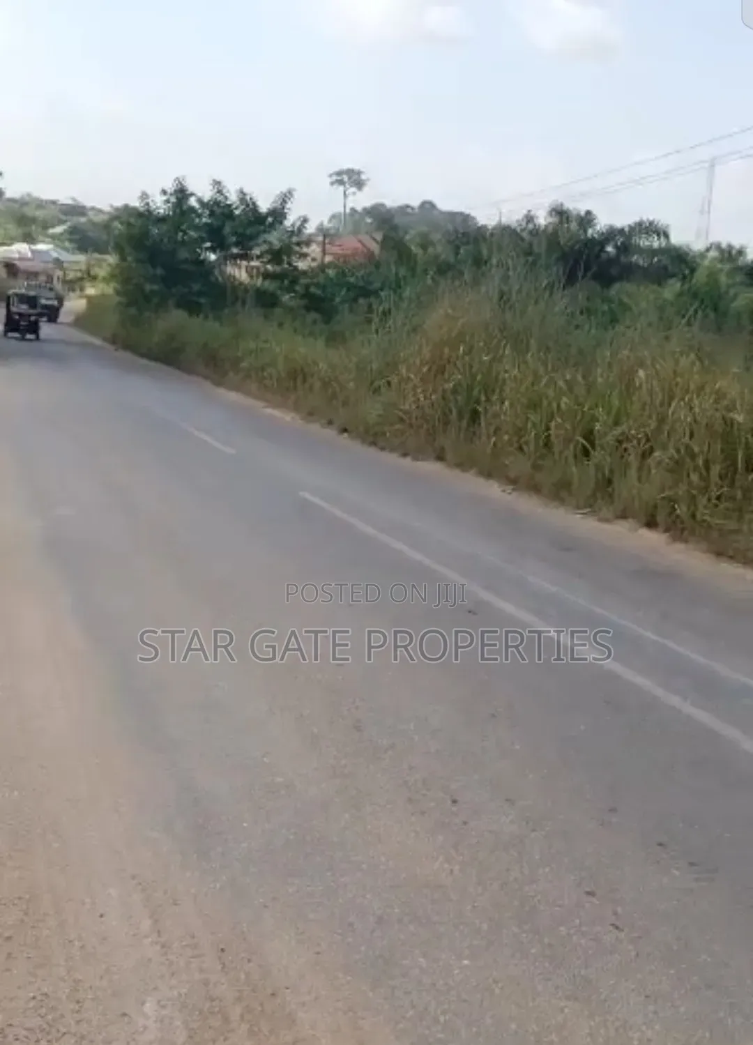 10 Plots ( Road Side) Adwumakaase Kesse ( Near Fawoade)