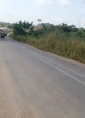 10 Plots ( Road Side) Adwumakaase Kesse ( Near Fawoade)