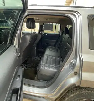 Jeep Patriot High Altitude Edition 4dr SUV (2.0L 4cyl CVT) 2015 Beige