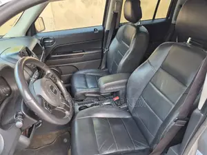 Jeep Patriot High Altitude Edition 4dr SUV (2.0L 4cyl CVT) 2015 Beige