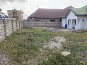 2bdrm House in Morris Property, Ablekuma for sale