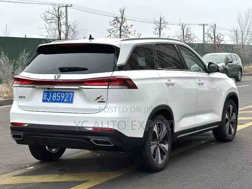Changan X7 Plus 1.5 Turbo DCT FWD 2024 White