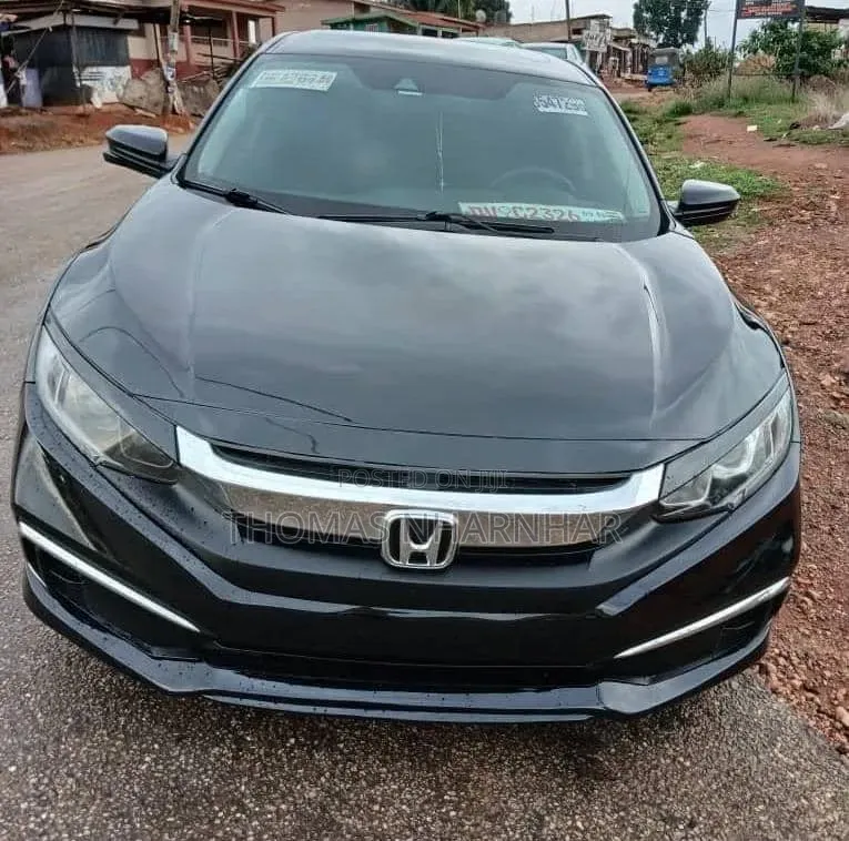 Honda Civic EX Hatchback 2019 Black