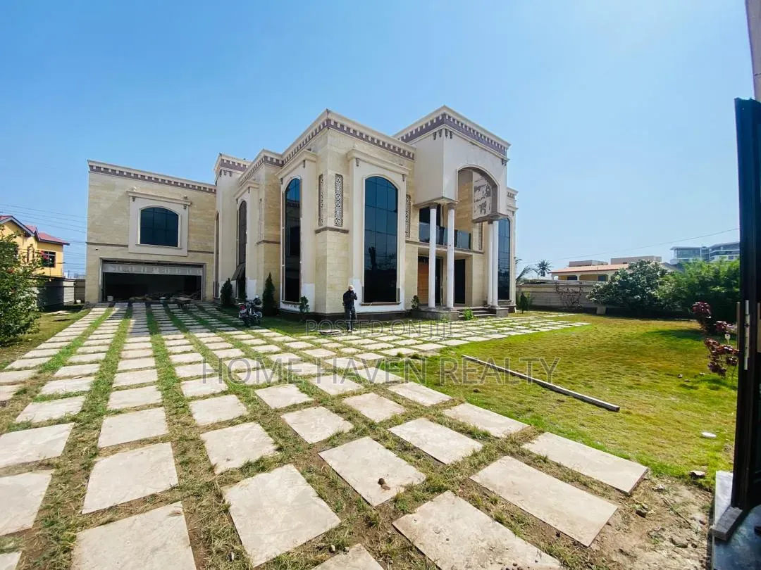 7bdrm House in Dzorwulu for sale