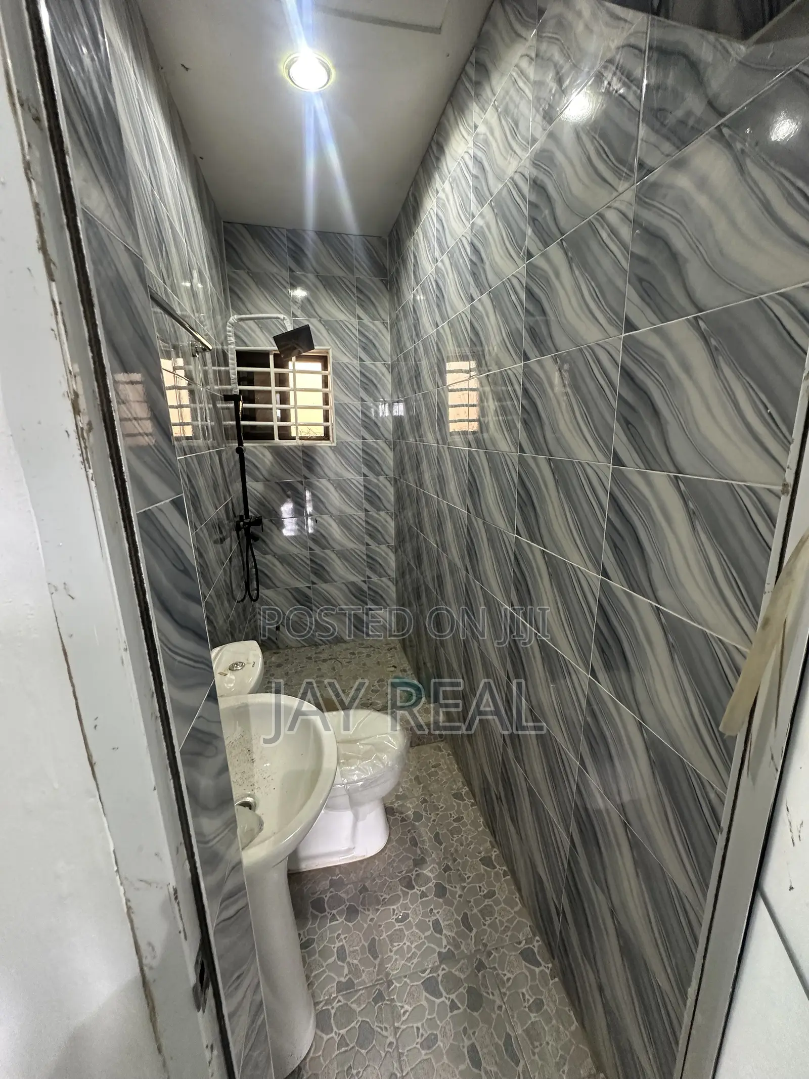 1bdrm Apartment in Jay Real Estate And, Kasoa for rent