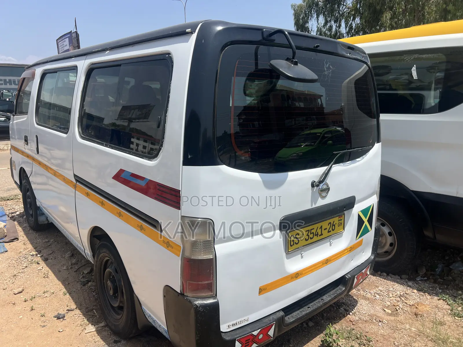 Nissan Caravan (Urvan) 2012 White