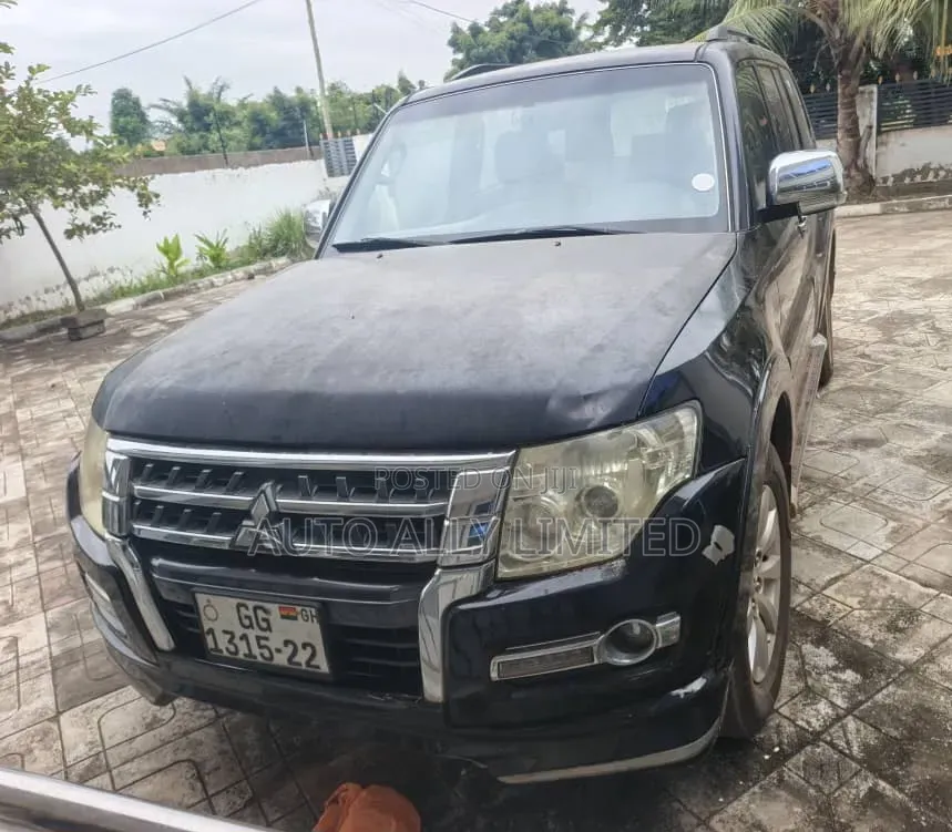 Mitsubishi Pajero 3.8 V6 GLS/GLX 2012 Black