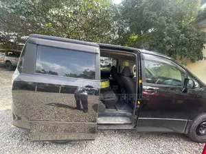 Toyota Voxy X 2WD 8-Seater 2013 Black