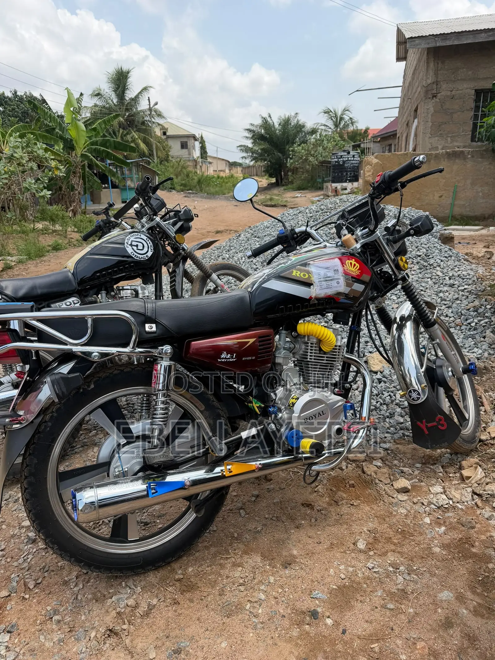 New Royal RY125 2026 Black