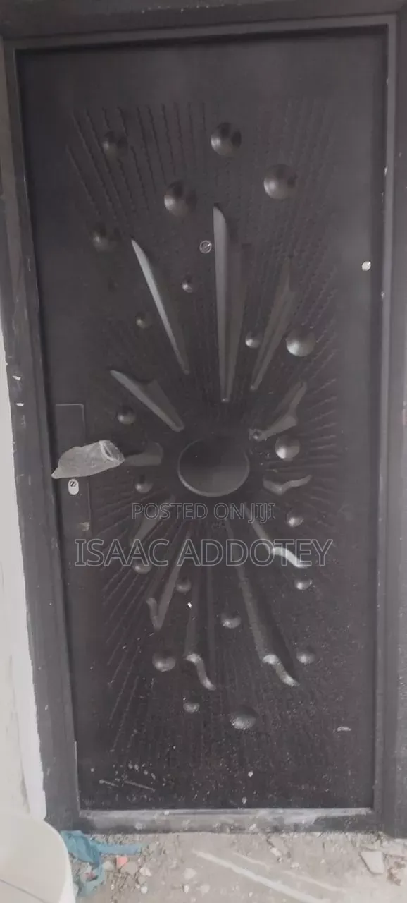 1bdrm Apartment in Sakumono Estate, Baatsona Total for rent