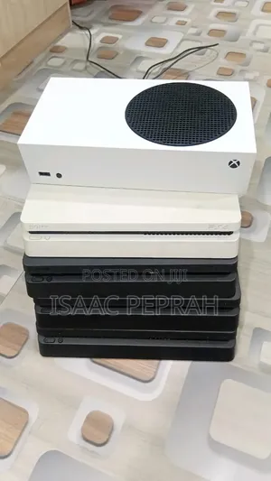 PlayStation 4 Slim
