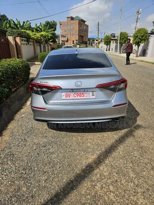 Honda Civic Sport 2022 Silver