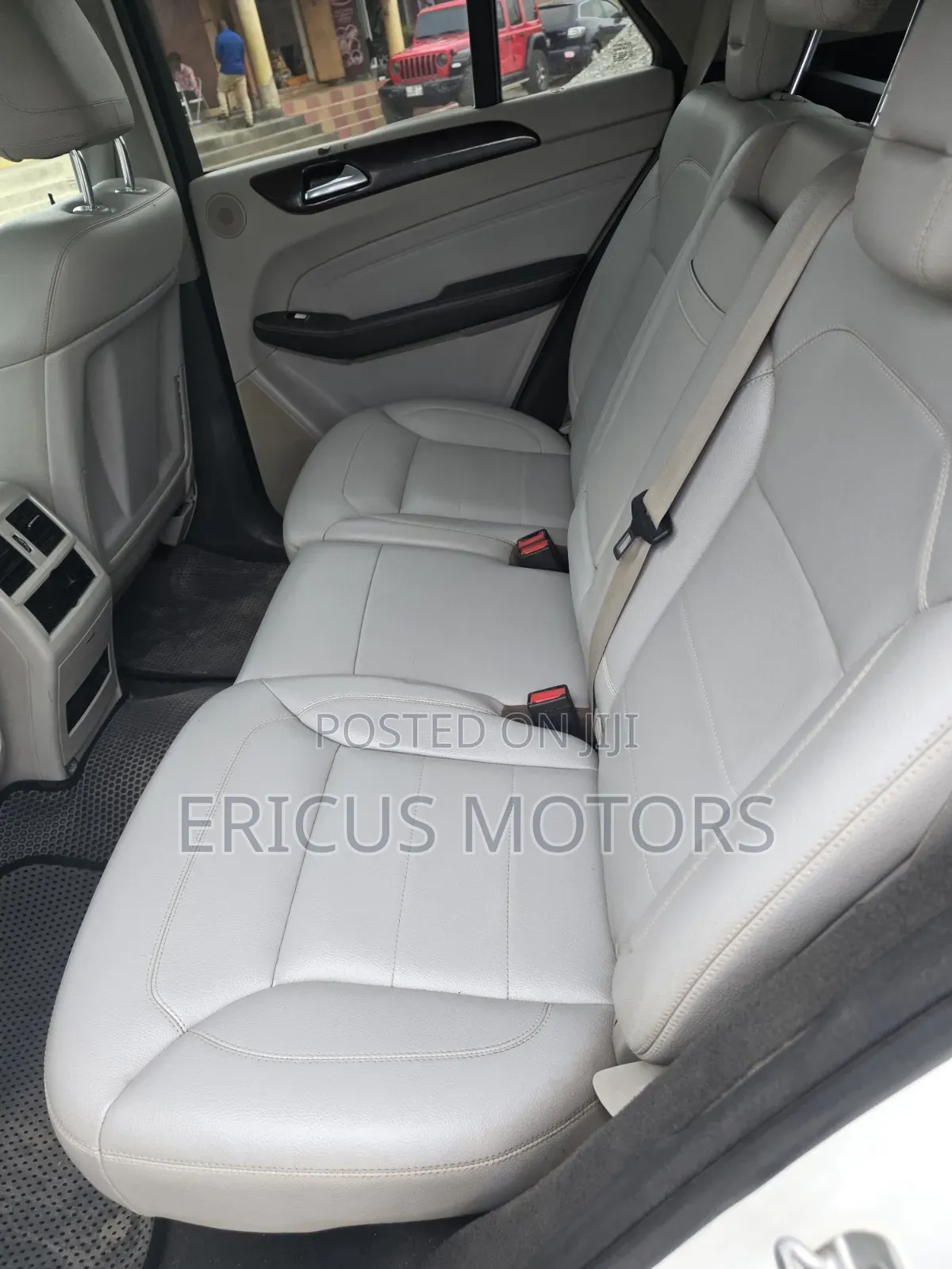 Mercedes-Benz M Class ML 350 4Matic 2012 White