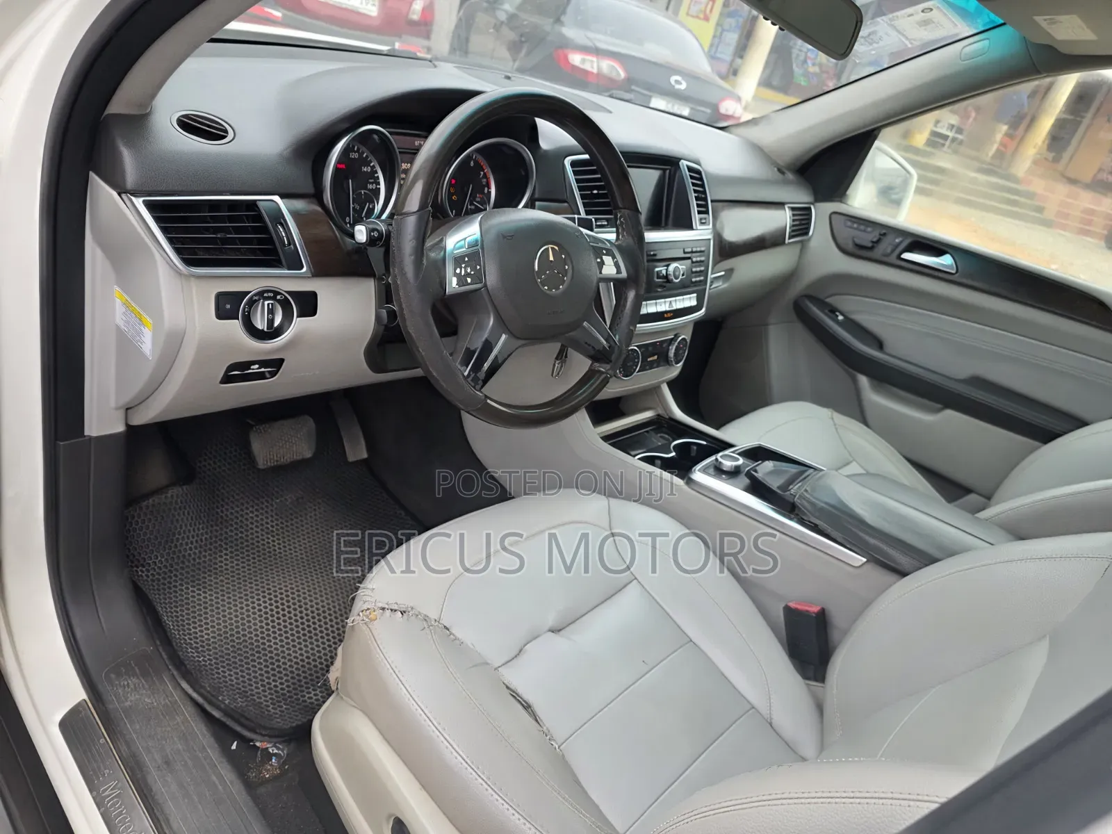 Mercedes-Benz M Class ML 350 4Matic 2012 White