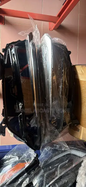 CRV 2023-2025 Headlights