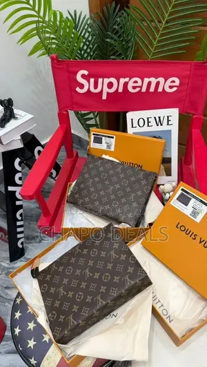 Louis Vuiton Side Bag