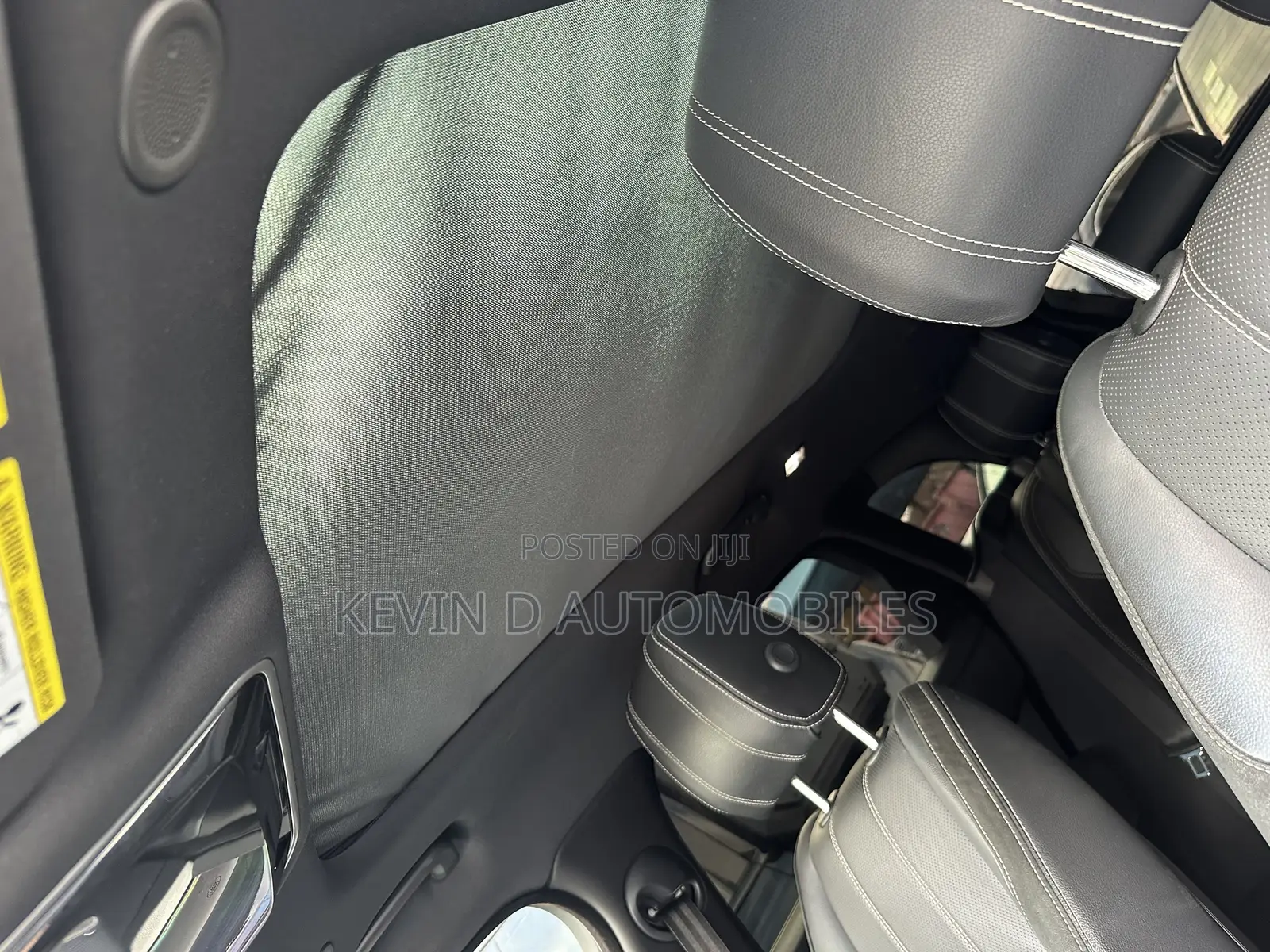 Land Rover Range Rover Velar R-Dynamic S 2022 White