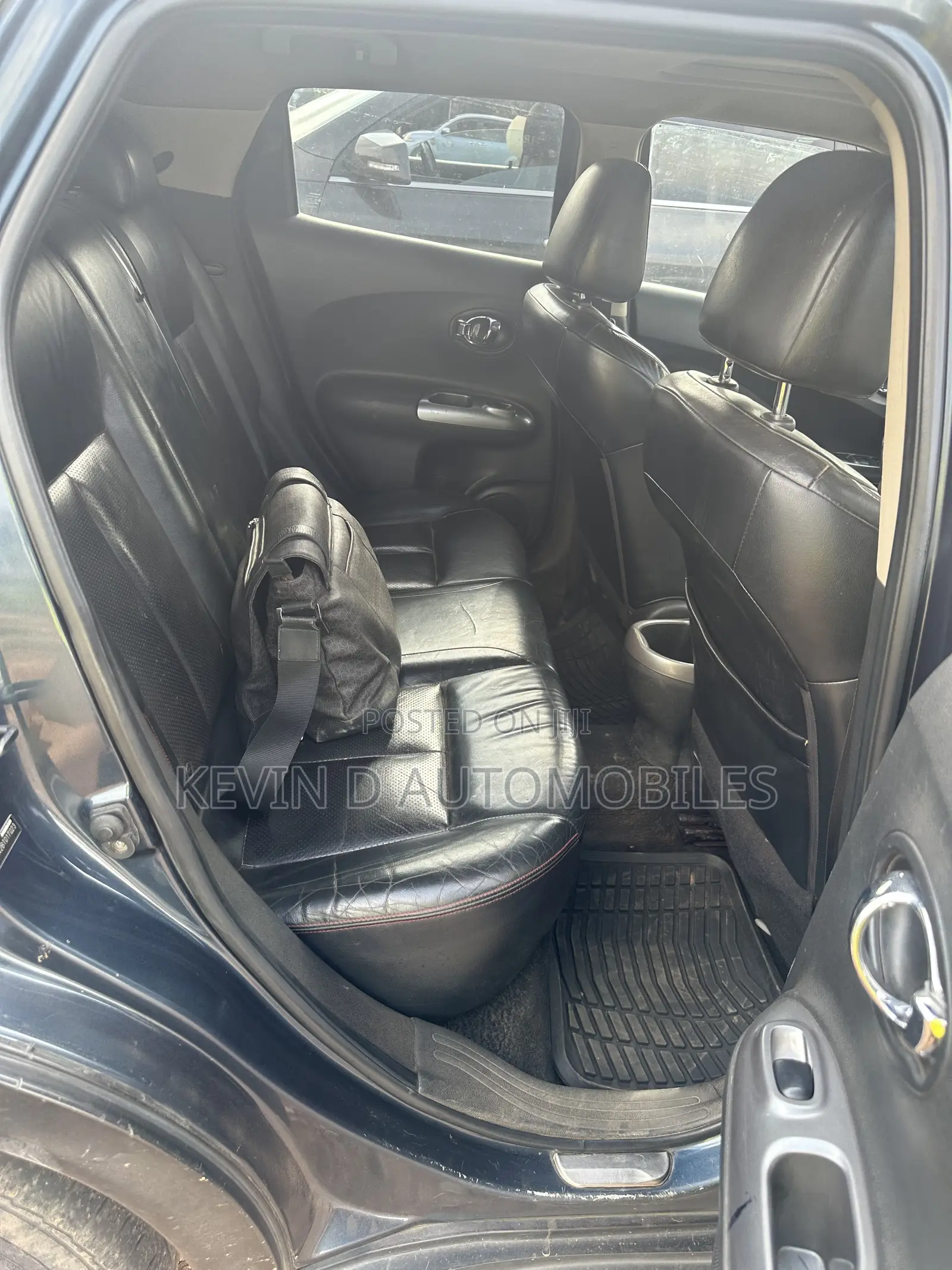 Nissan Juke SL 4dr Hatchback AWD (1.6L 4cyl Turbo CVT) 2015 Gray