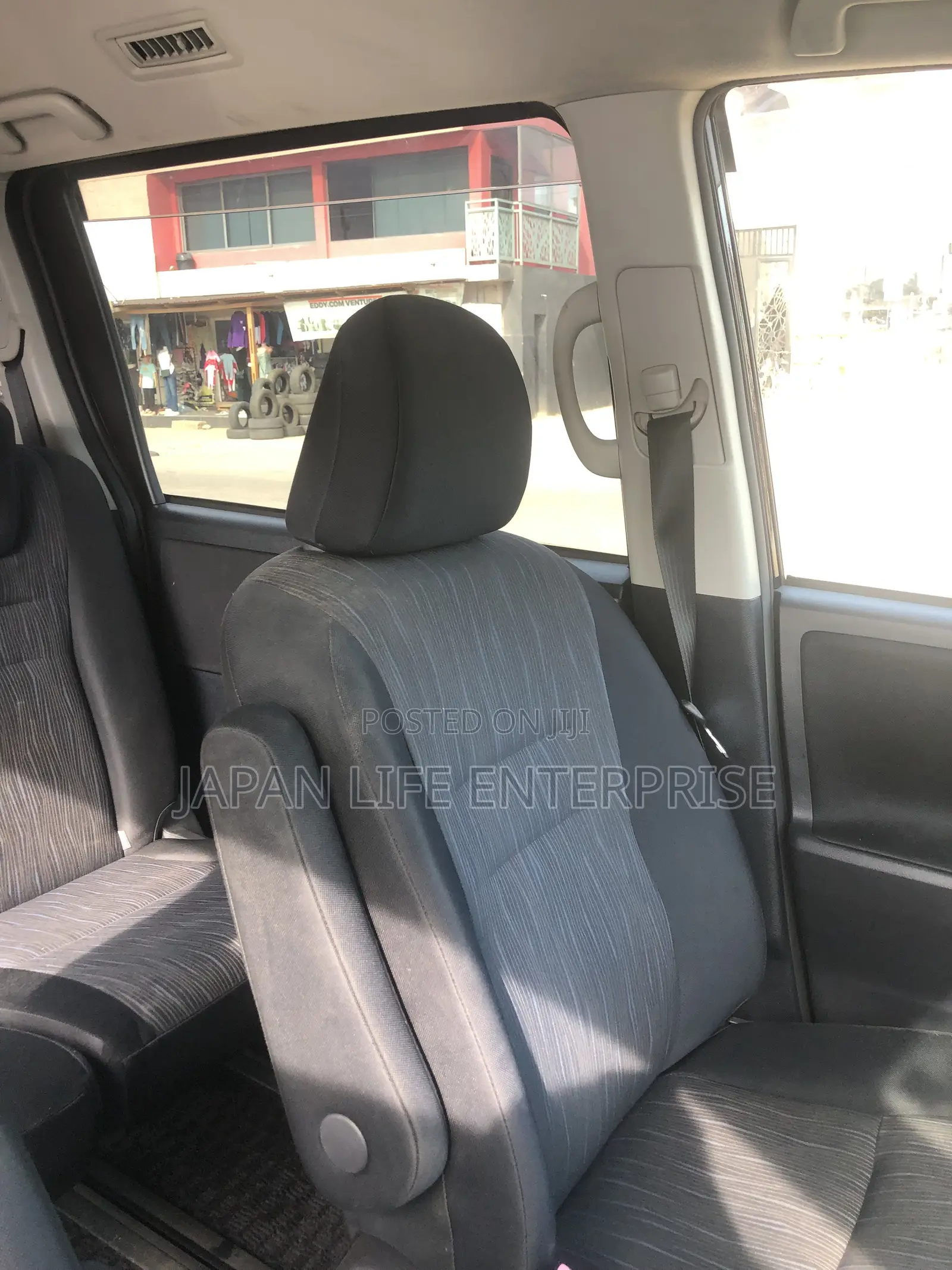 Toyota Voxy 2012 Burgundy
