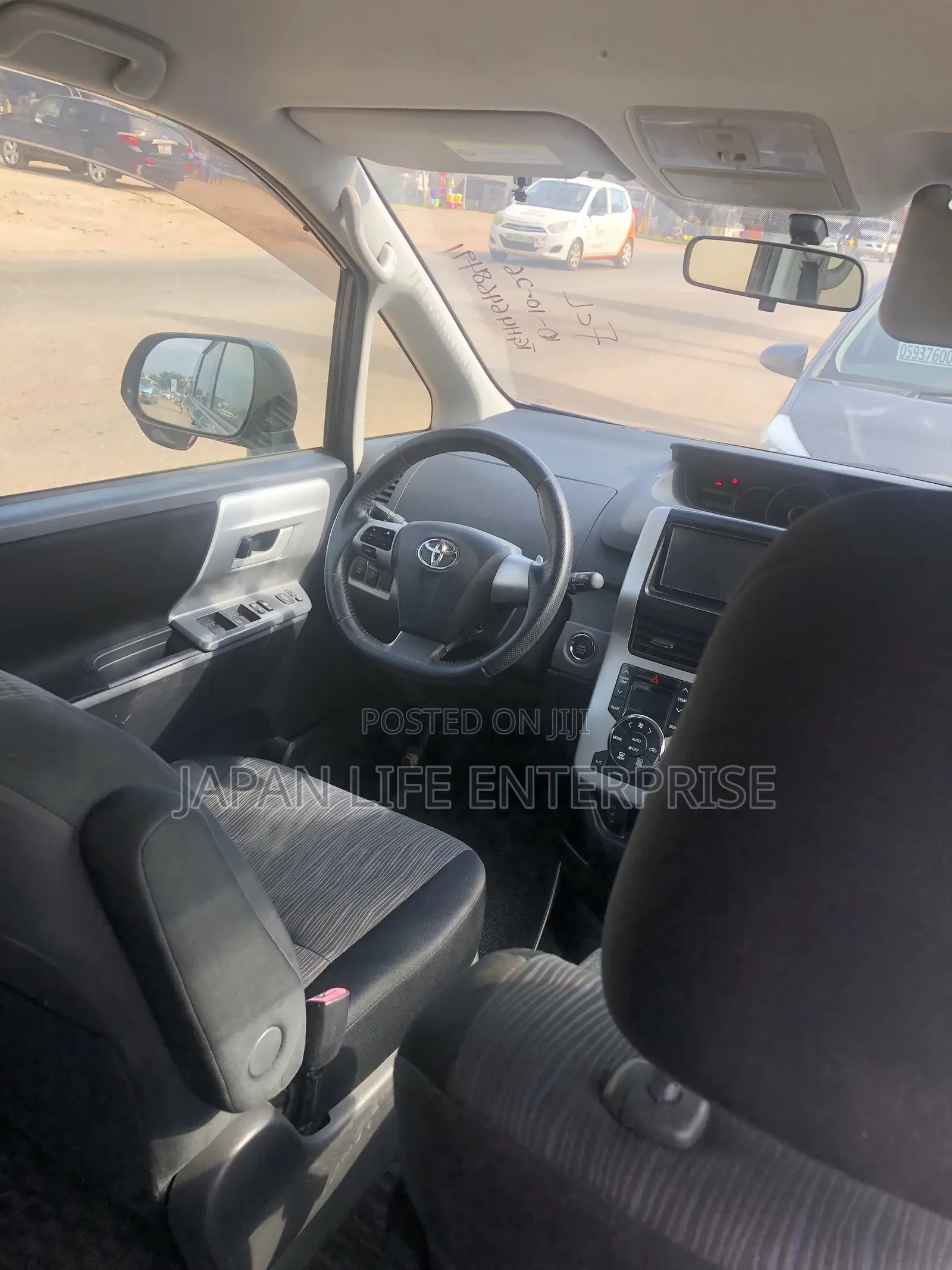 Toyota Voxy 2012 Burgundy