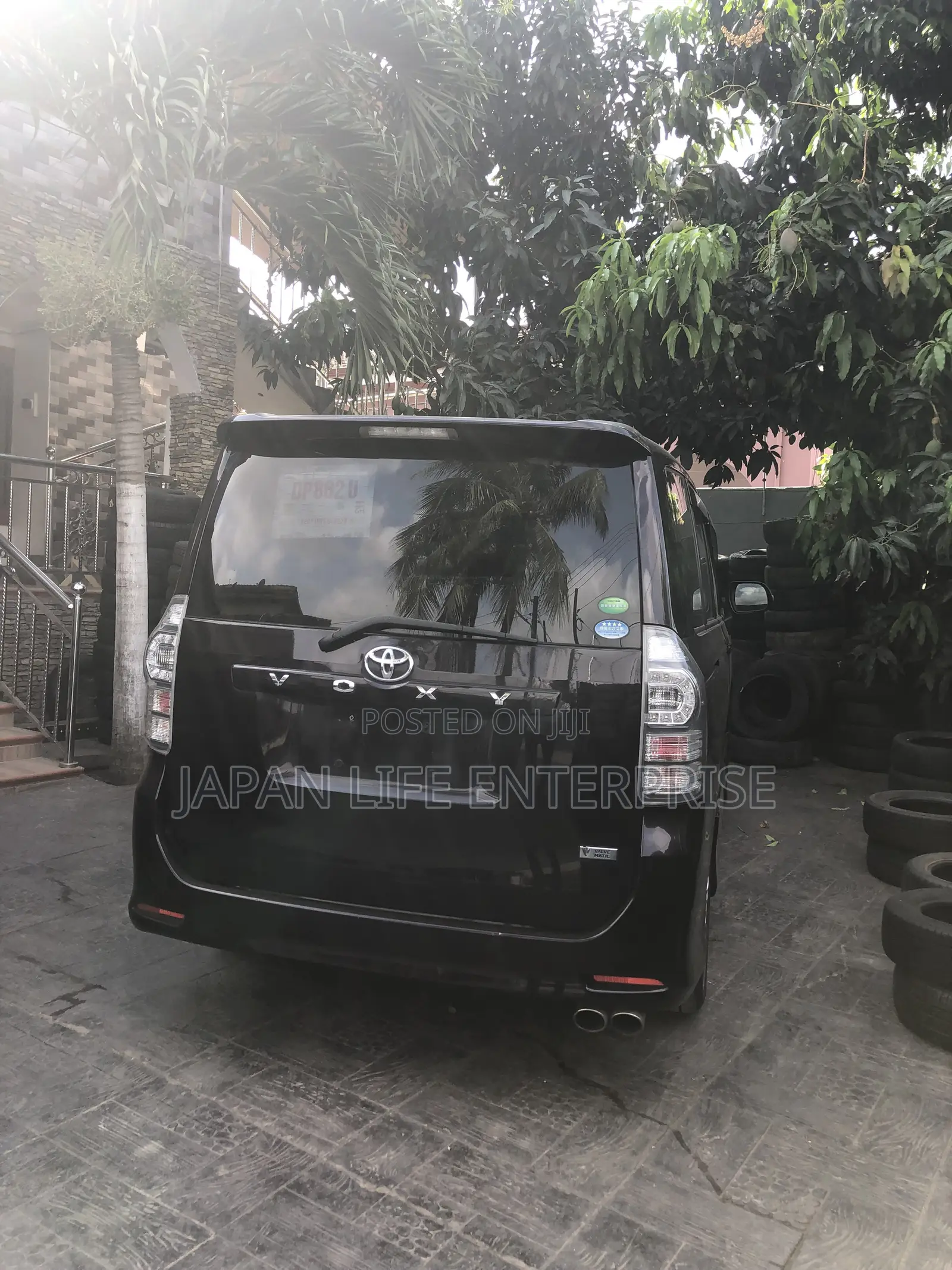 Toyota Voxy 2012 Burgundy