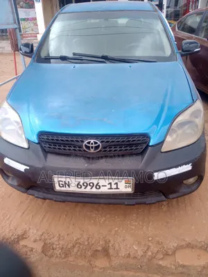Toyota Matrix Hatchback FWD (1.8L 4cyl 5M) 2008 Blue