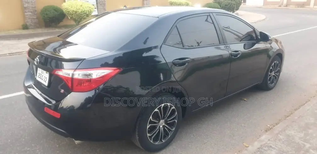 Toyota Corolla SE (1.8L 4cyl 6M) 2019 Blue