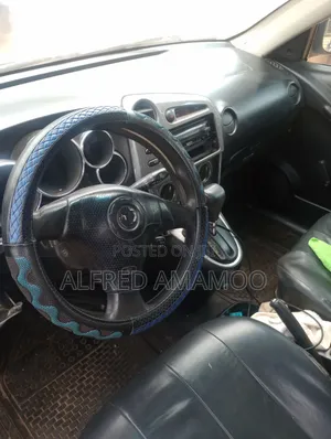 Toyota Matrix Hatchback FWD (1.8L 4cyl 5M) 2008 Blue