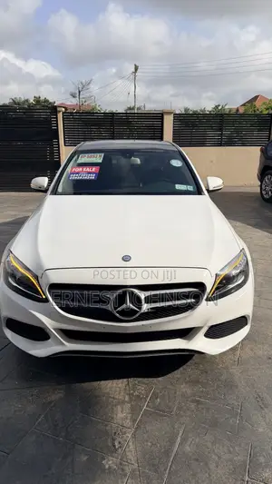 Mercedes-Benz C300 Sport 4Matic Sedan AWD (2.0L 4cyl 7A) 2017 White