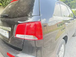 Kia Sorento 2012 Black