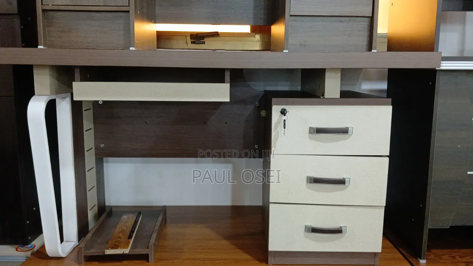 Office Desk