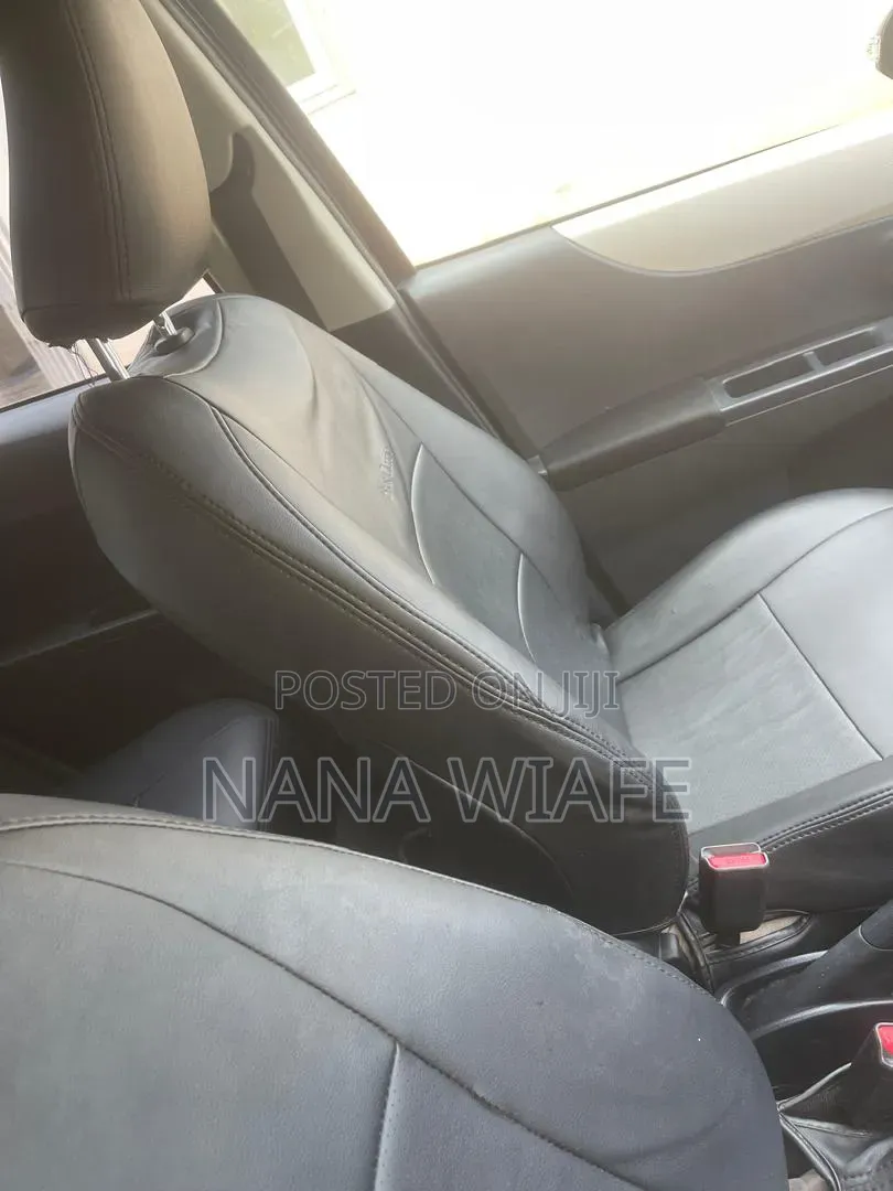 Toyota Vitz 1.3 AWD 3dr 2013 Black