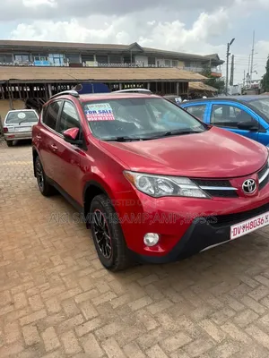 Toyota RAV4 XLE AWD (2.5L 4cyl 6A) 2016 Red