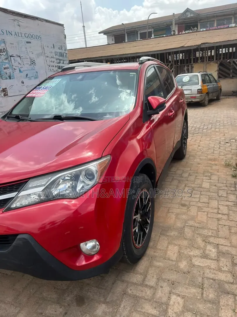 Toyota RAV4 XLE AWD (2.5L 4cyl 6A) 2016 Red