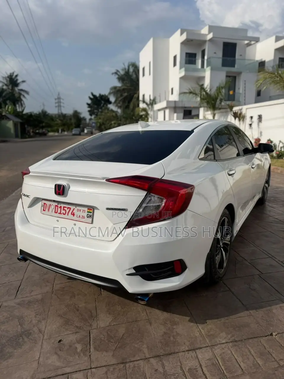 Honda Civic Touring 4dr Sedan (1.5L 4cyl) 2017 White