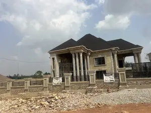 5bdrm Mansion in Kumasi Metropolitan for sale