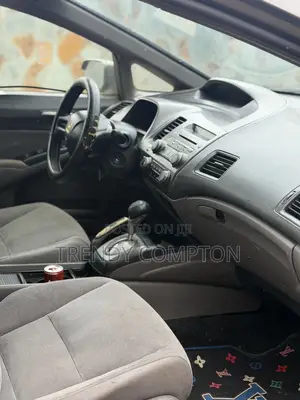 Honda Civic 2006 Silver