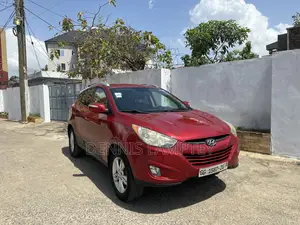 Hyundai Tucson 2013 Red
