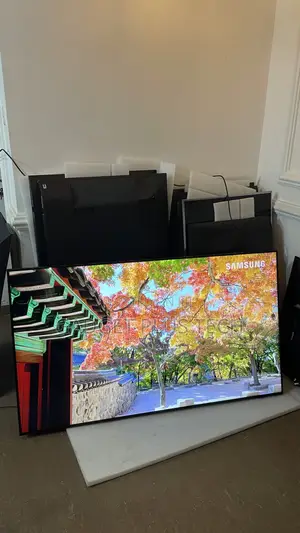 2024/25 65” Samsung Crystal 4K UHD Smart TV ( Very Fresh)