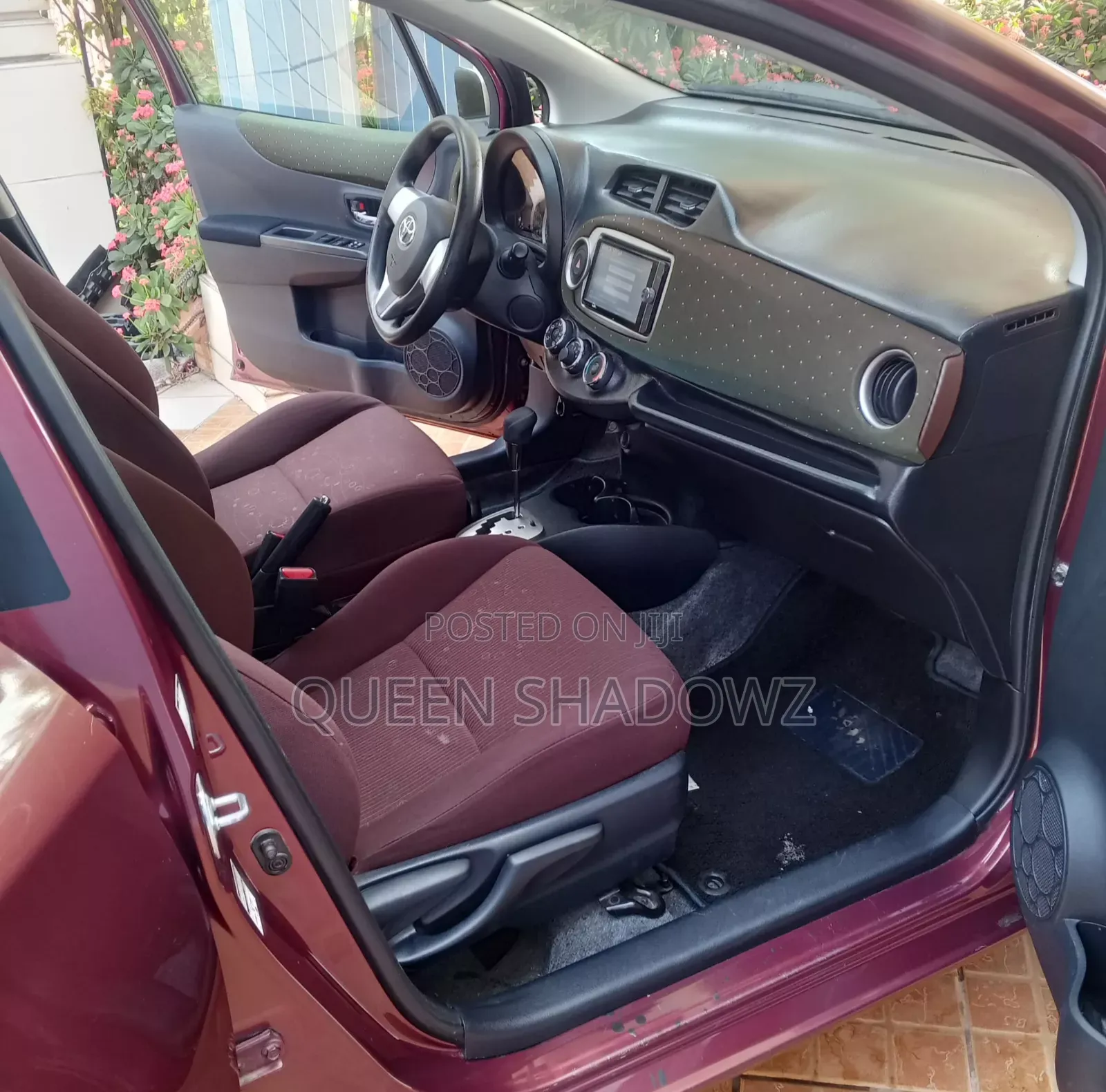 Toyota Vitz 2012 Brown
