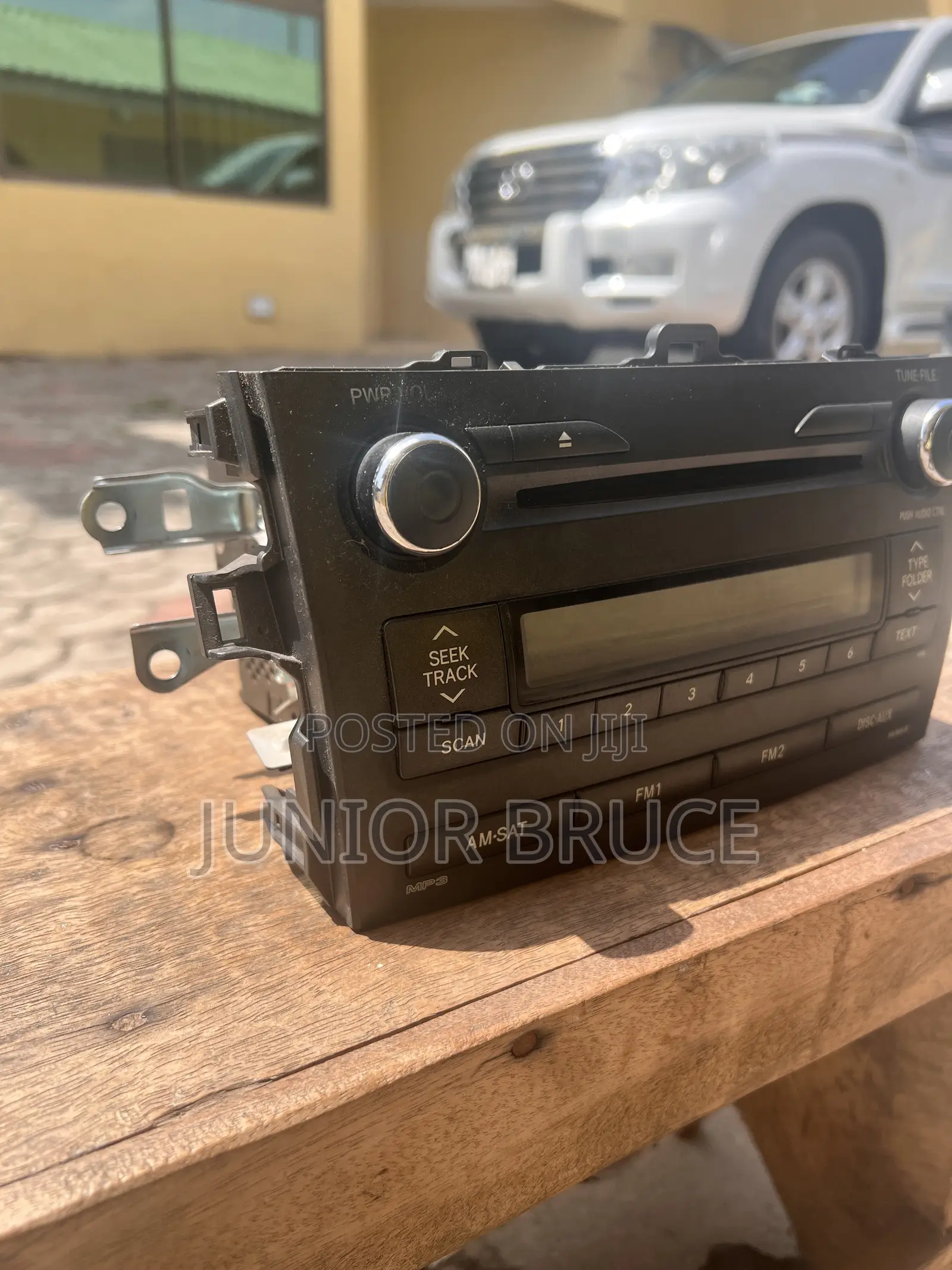 Original Toyota Corolla Radio CD Player – Part No. 86120-02e60 | Accra
