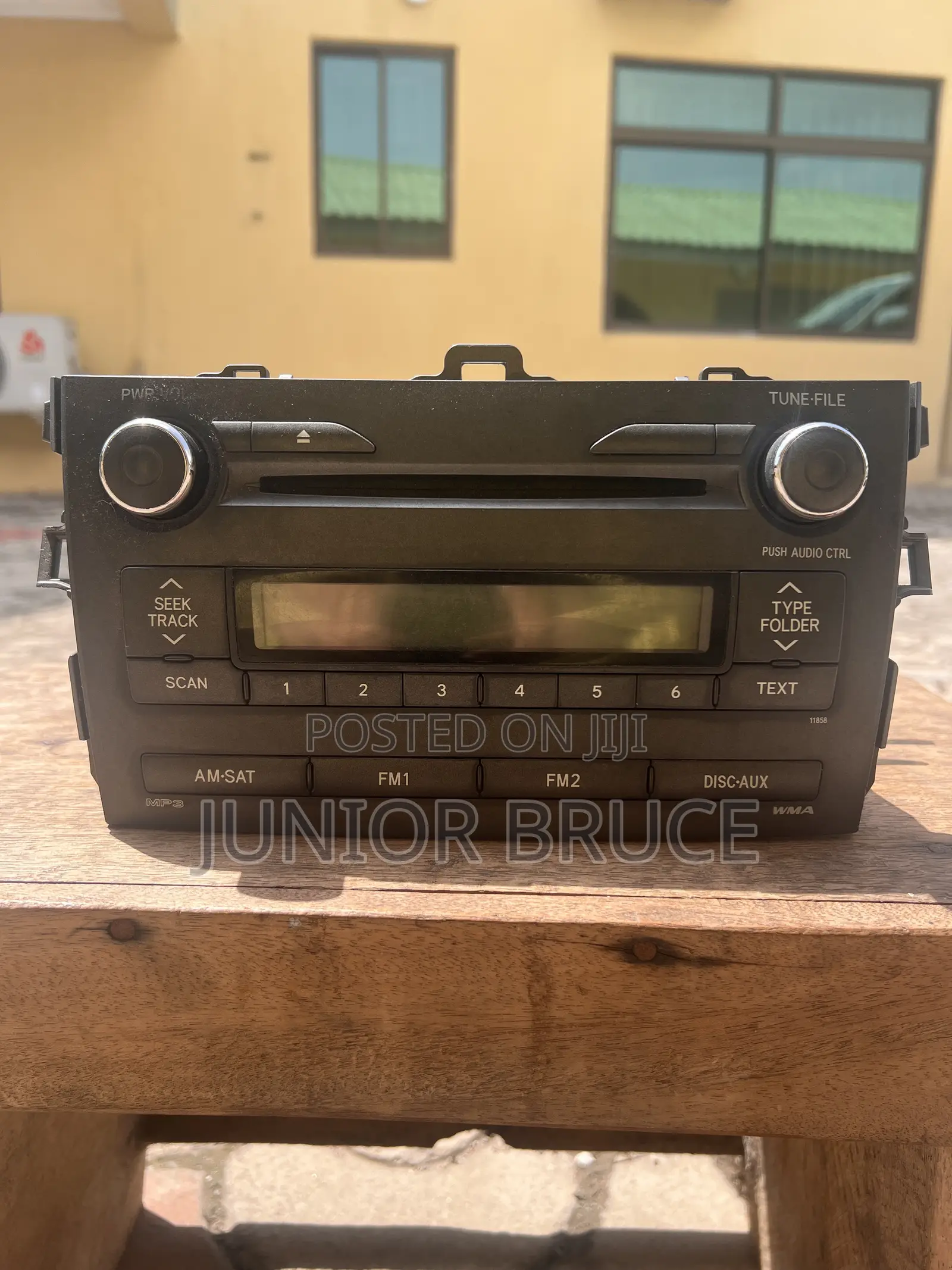 Original Toyota Corolla Radio CD Player – Part No. 86120-02e60 | Accra